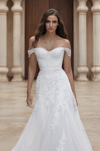 PRONOVIAS MERU